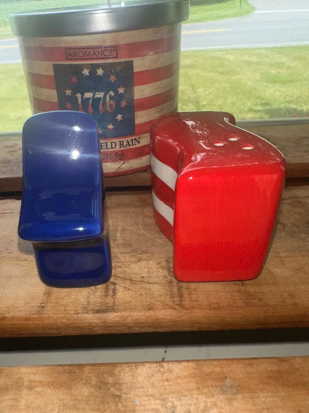Star & Striped Flag Salt & Pepper Shakers ~ New - Picture 9 of 9